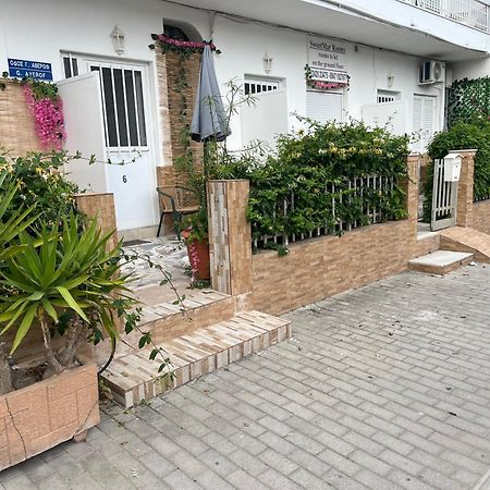 Sweetmar Guestrooms-Ground Floor Kos Bagian luar foto