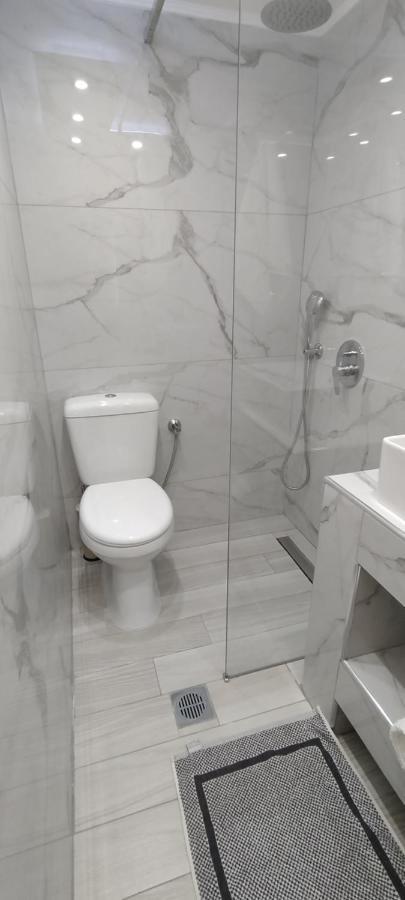 Sweetmar Guestrooms-Ground Floor Kos Bagian luar foto