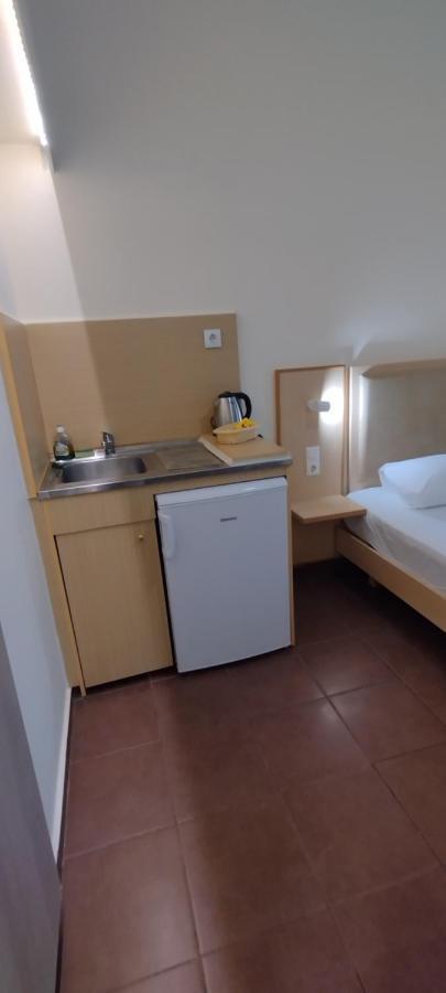 Sweetmar Guestrooms-Ground Floor Kos Bagian luar foto